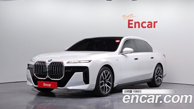 BMW Série 7 (G70) 740i xDrive M Sport 2025