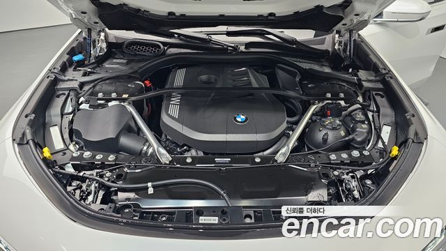 BMW Série 7 (G70) 740i xDrive M Sport 2025 - photo 6 - Import Corée du Sud | International Cars