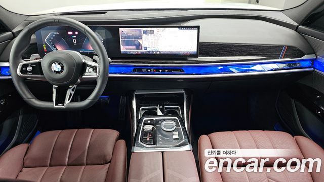 BMW Série 7 (G70) 740i xDrive M Sport 2025 - photo 7 - Import Corée du Sud | International Cars