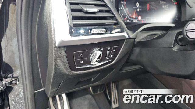 BMW X4 (G02) xDrive20d M Sport 2020 - photo 23 - Import Corée du Sud | International Cars