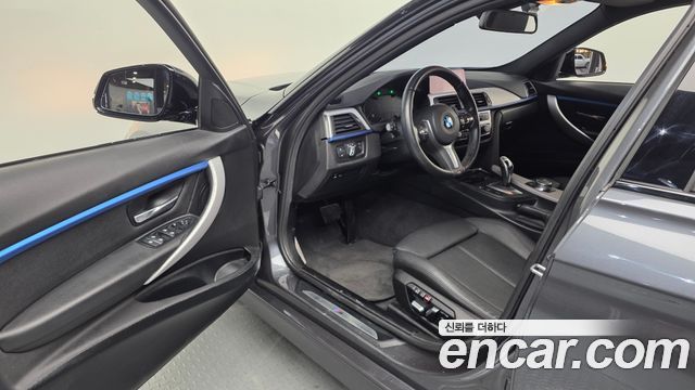 BMW Série 3 (F30) 320i M Sport 2018 - photo 13 - Import Corée du Sud | International Cars