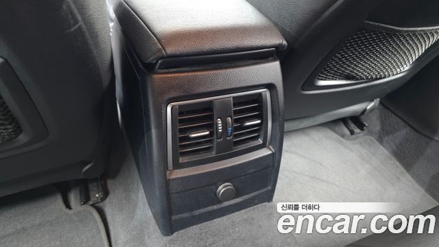 BMW Série 3 (F30) 320i M Sport 2018 - photo 30 - Import Corée du Sud | International Cars