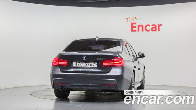 BMW Série 3 (F30) 320i M Sport 2018 - photo 4 - Import Corée du Sud | International Cars