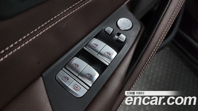 BMW Série 5 (G30) 530i Luxury 2023 - photo 29 - Import Corée du Sud | International Cars