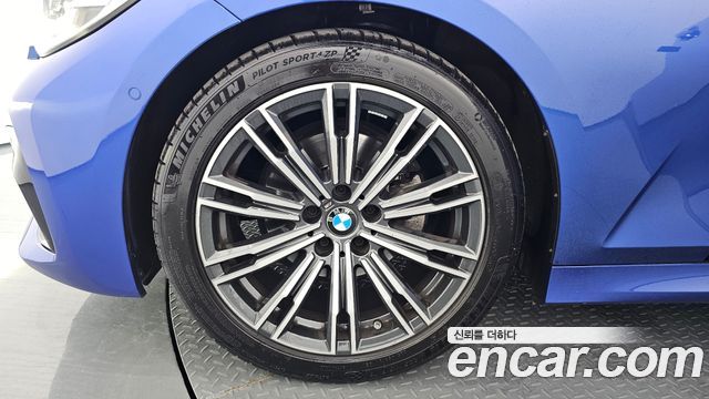 BMW Série 3 (G20) 320i M Sport 2022 - photo 5 - Import Corée du Sud | International Cars