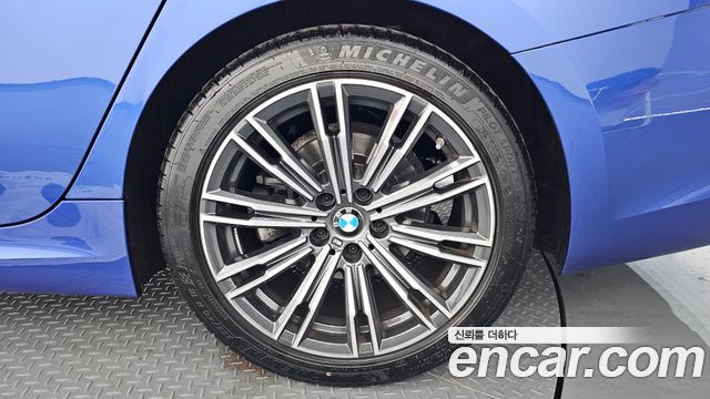 BMW Série 3 (G20) 320i M Sport 2022 - photo 7 - Import Corée du Sud | International Cars