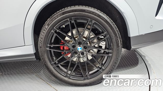 BMW X6 (G06) xDrive30d M Sport 2025 - photo 3 - Import Corée du Sud | International Cars
