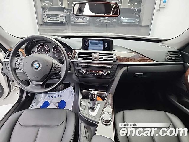 BMW Série 3 GT (F34) GT 320d xDrive 2014 - photo 24 - Import Corée du Sud | International Cars