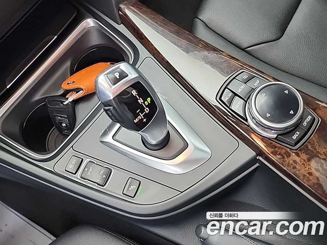 BMW Série 3 GT (F34) GT 320d xDrive 2014 - photo 8 - Import Corée du Sud | International Cars
