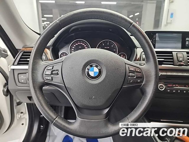 BMW Série 3 GT (F34) GT 320d xDrive 2014 - photo 9 - Import Corée du Sud | International Cars