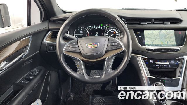CADILLAC XT5 3.6 플래티넘 AWD 2018 - photo 13 - Import Corée du Sud | International Cars
