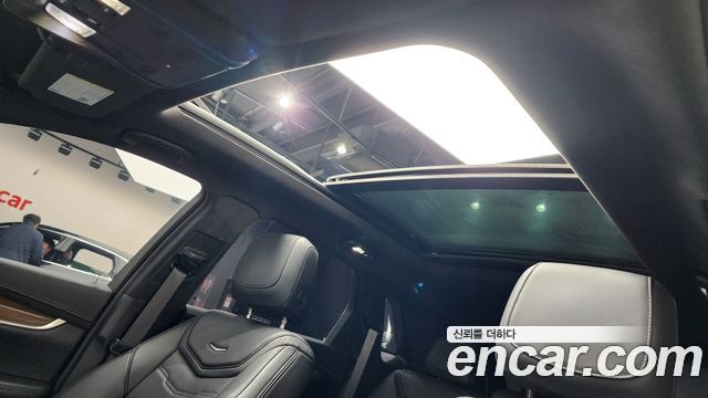 CADILLAC XT5 3.6 플래티넘 AWD 2018 - photo 18 - Import Corée du Sud | International Cars