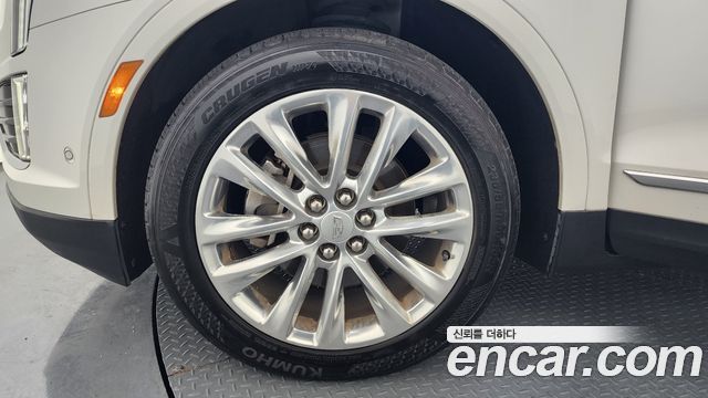 CADILLAC XT5 3.6 플래티넘 AWD 2018 - photo 5 - Import Corée du Sud | International Cars