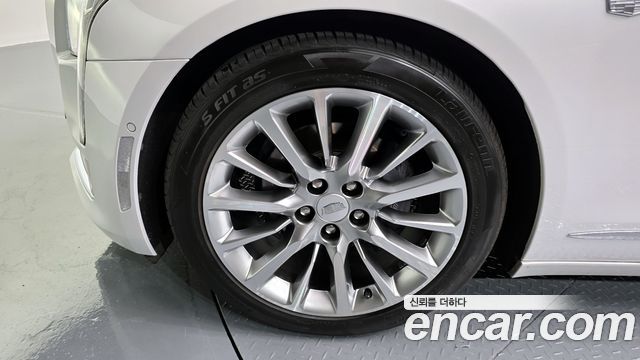 CADILLAC CT6 2.0 Turbo 2018 - photo 5 - Import Corée du Sud | International Cars