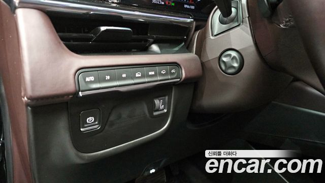CADILLAC 에스컬레이드 5세대 6.2 ESV 2023 - photo 27 - Import Corée du Sud | International Cars