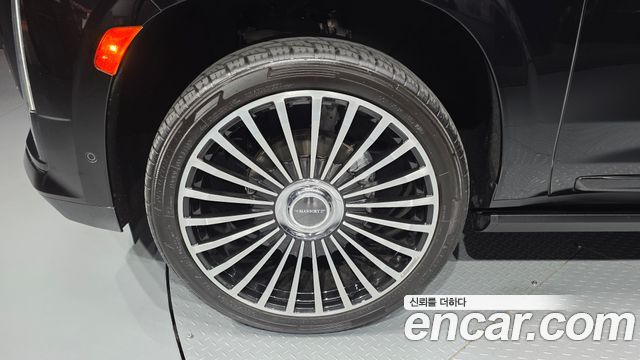 CADILLAC 에스컬레이드 5세대 6.2 ESV 2023 - photo 5 - Import Corée du Sud | International Cars