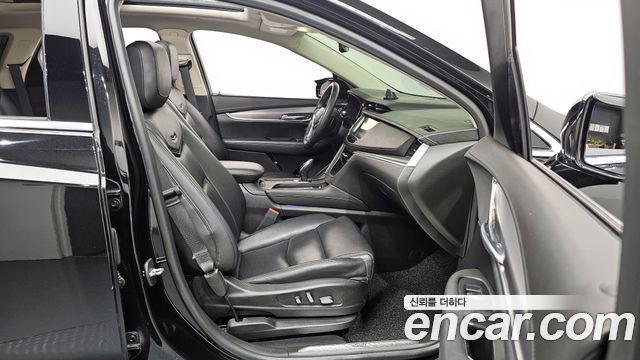 CADILLAC XT5 3.6 Premium AWD 2017 - photo 11 - Import Corée du Sud | International Cars