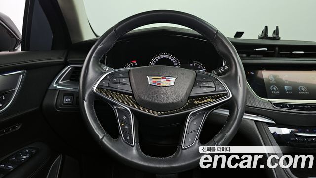 CADILLAC XT5 3.6 Premium AWD 2017 - photo 13 - Import Corée du Sud | International Cars