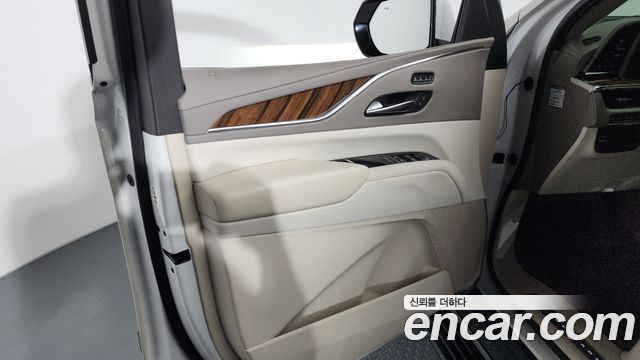 CADILLAC 에스컬레이드 5세대 6.2 2022 - photo 14 - Import Corée du Sud | International Cars