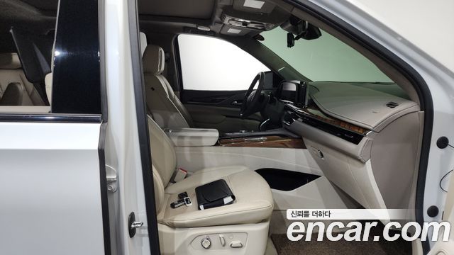 CADILLAC 에스컬레이드 5세대 6.2 2022 - photo 16 - Import Corée du Sud | International Cars