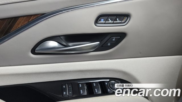 CADILLAC 에스컬레이드 5세대 6.2 2022 - photo 30 - Import Corée du Sud | International Cars