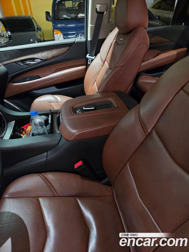 CADILLAC 에스컬레이드 6.2 2018 - photo 5 - Import Corée du Sud | International Cars