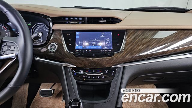 CADILLAC XT6 3.6 Sport 2021 - photo 20 - Import Corée du Sud | International Cars