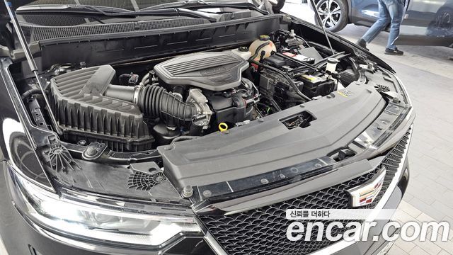 CADILLAC XT6 3.6 Sport 2021 - photo 6 - Import Corée du Sud | International Cars