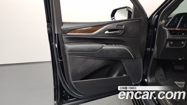 CADILLAC 에스컬레이드 5세대 6.2 ESV 2023 - photo 14 - Import Corée du Sud | International Cars