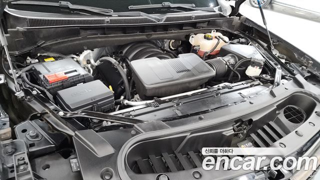 CADILLAC 에스컬레이드 5세대 6.2 ESV 2023 - photo 6 - Import Corée du Sud | International Cars
