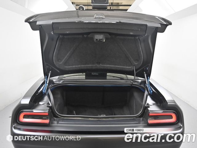 DODGE 챌린저 6.2 2018 - photo 20 - Import Corée du Sud | International Cars