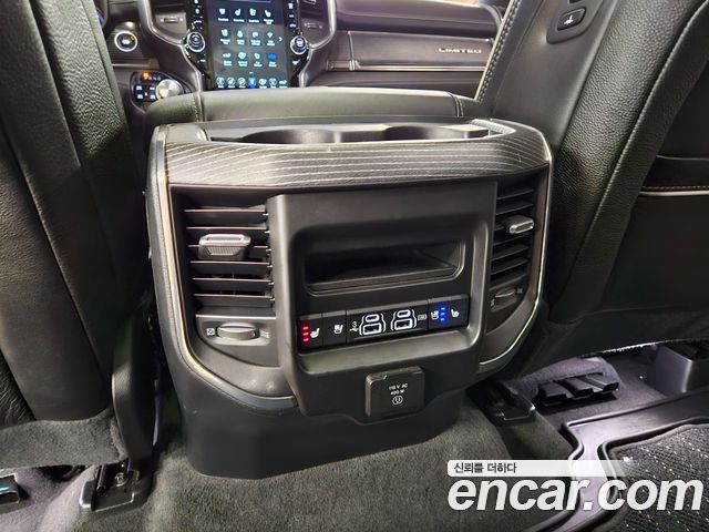 DODGE 램픽업 5.7 2020 - photo 11 - Import Corée du Sud | International Cars