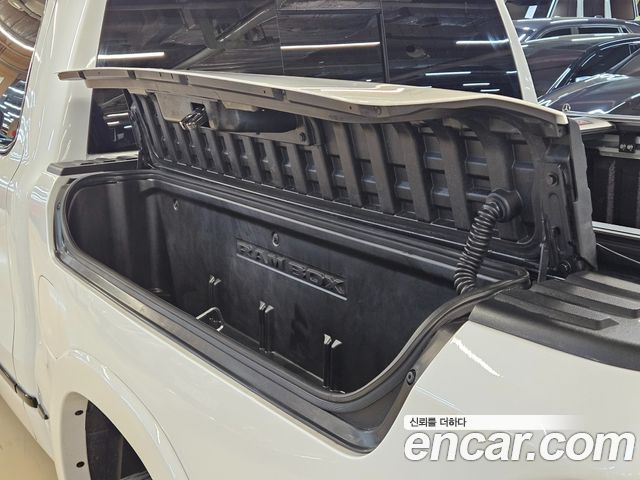 DODGE 램픽업 5.7 2020 - photo 19 - Import Corée du Sud | International Cars