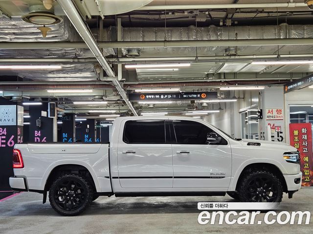 DODGE 램픽업 5.7 2020 - photo 20 - Import Corée du Sud | International Cars