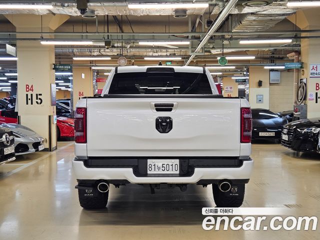 DODGE 램픽업 5.7 2020 - photo 4 - Import Corée du Sud | International Cars