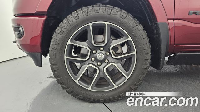 DODGE 램픽업 5.7 2019 - photo 5 - Import Corée du Sud | International Cars