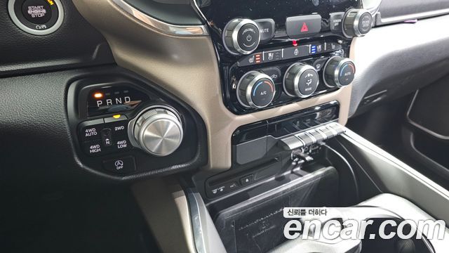 DODGE 램픽업 5.7 2019 - photo 9 - Import Corée du Sud | International Cars