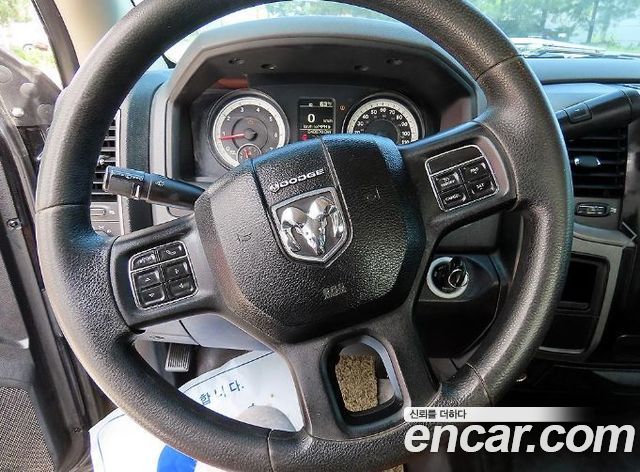 DODGE 램픽업 5.7 2014 - photo 8 - Import Corée du Sud | International Cars