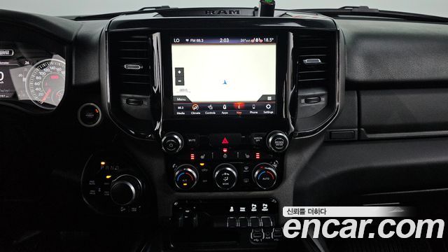 DODGE 램픽업 5.7 2021 - photo 18 - Import Corée du Sud | International Cars