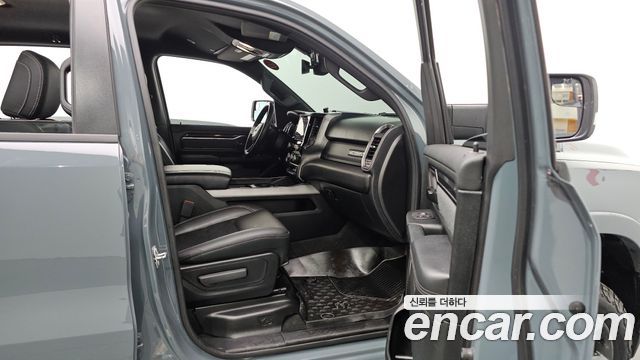 DODGE 램픽업 5.7 2021 - photo 24 - Import Corée du Sud | International Cars