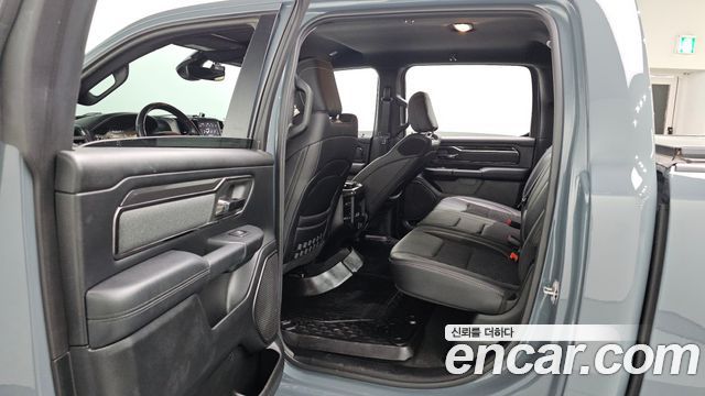 DODGE 램픽업 5.7 2021 - photo 25 - Import Corée du Sud | International Cars