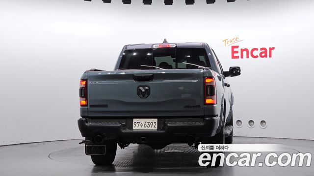 DODGE 램픽업 5.7 2021 - photo 4 - Import Corée du Sud | International Cars