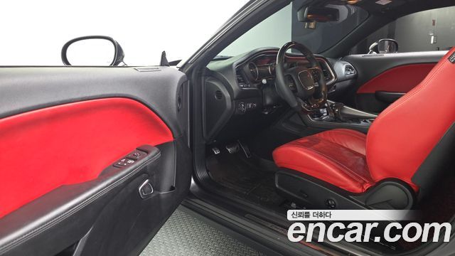 DODGE 챌린저 5.7 2019 - photo 10 - Import Corée du Sud | International Cars
