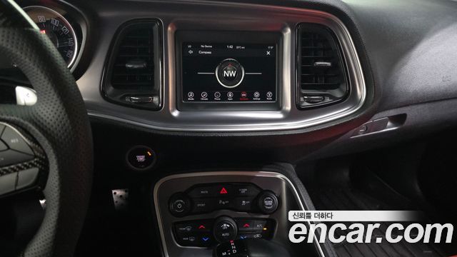 DODGE 챌린저 5.7 2019 - photo 15 - Import Corée du Sud | International Cars