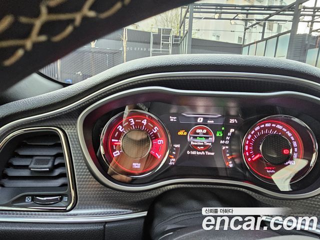 DODGE 챌린저 6.2 2016 - photo 7 - Import Corée du Sud | International Cars