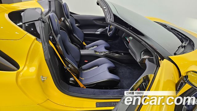 FERRARI SF90 Spyder 4.0 2023 - photo 10 - Import Corée du Sud | International Cars