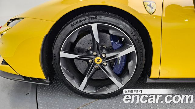 FERRARI SF90 Spyder 4.0 2023 - photo 5 - Import Corée du Sud | International Cars