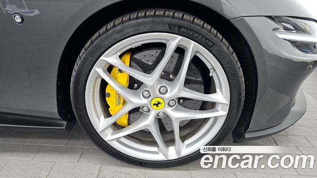 FERRARI Roma 3.9 2021 - photo 7 - Import Corée du Sud | International Cars