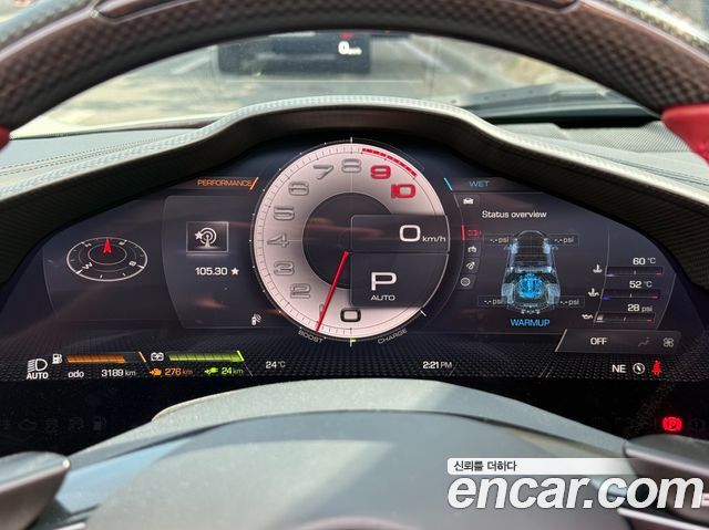 FERRARI SF90 Spyder 4.0 2023 - photo 8 - Import Corée du Sud | International Cars