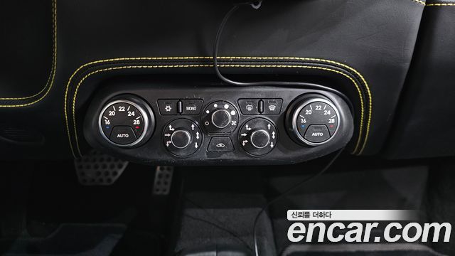 FERRARI 458 이탈리아 2014 - photo 30 - Import Corée du Sud | International Cars